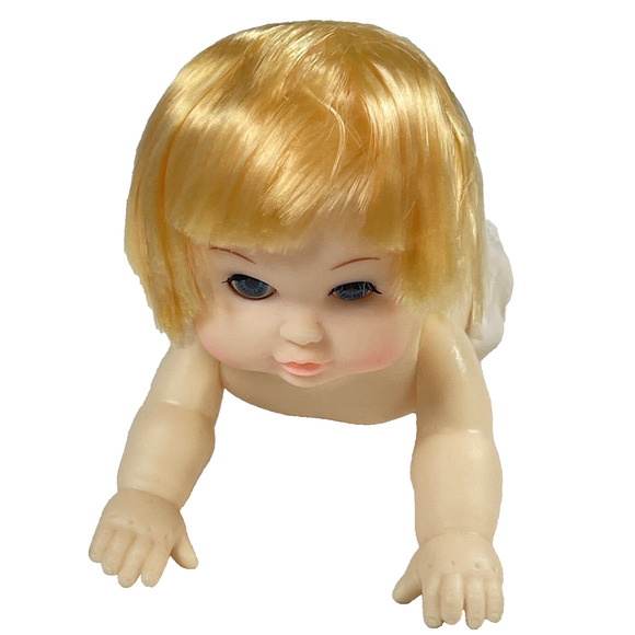 Fibre Craft Crawling Baby Doll 3079 Blue Sleepy Eyes Blond Vintage 7 in Long - Picture 2 of 8